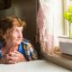 Что лучше для человека преклонного возраста – сиделка или дом престарелых?